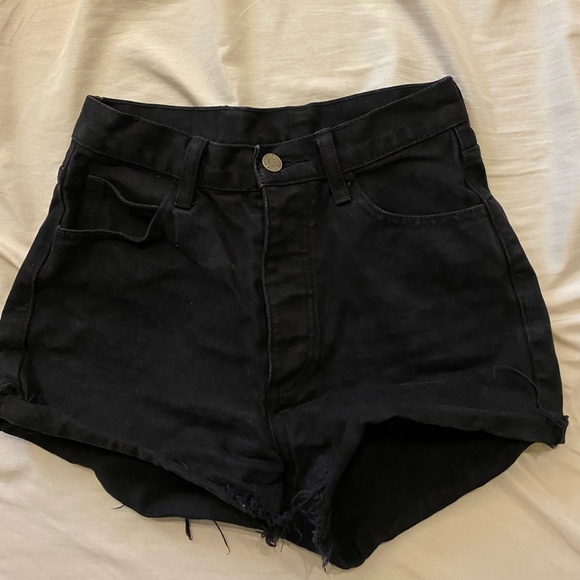 Brandy Melville Denim Shorts - Picture 1 of 3